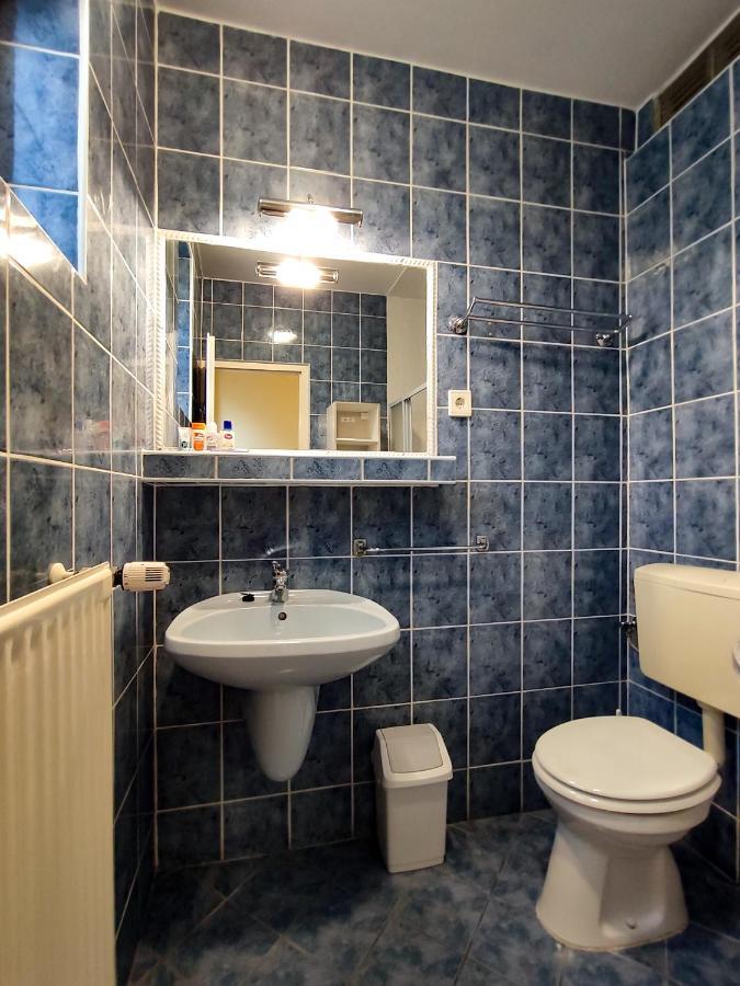 Afrodite Apartmanhaz Eger Bagian luar foto