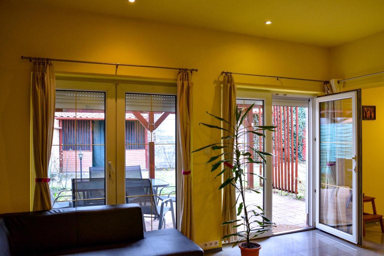 Afrodite Apartmanhaz Eger Bagian luar foto