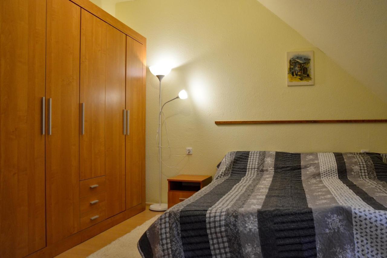 Afrodite Apartmanhaz Eger Bagian luar foto