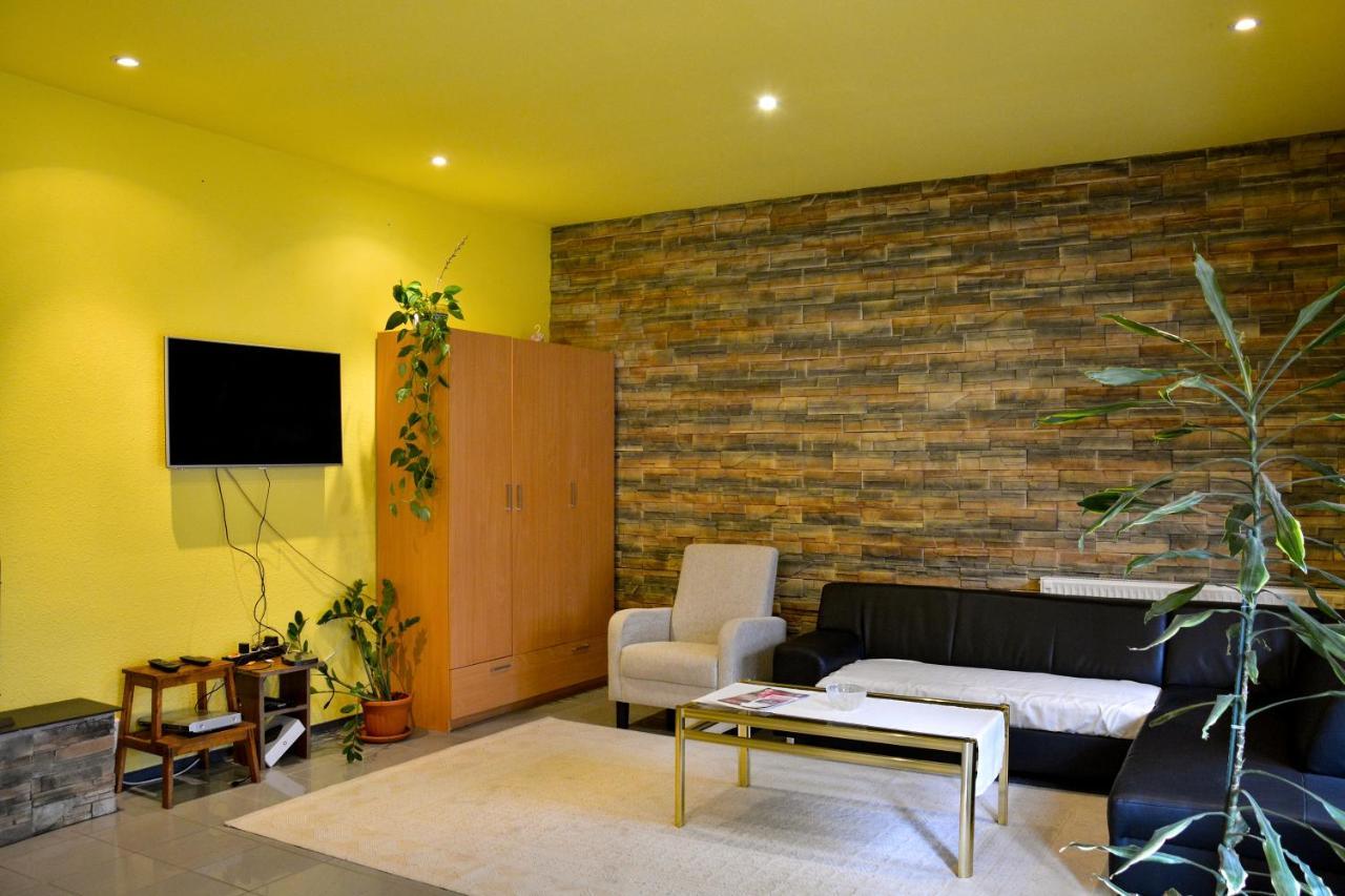 Afrodite Apartmanhaz Eger Bagian luar foto
