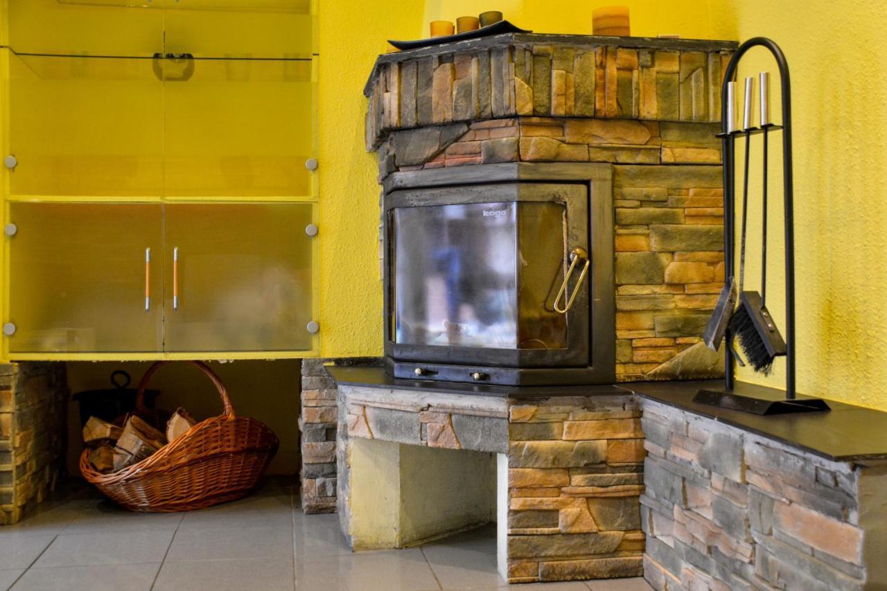 Afrodite Apartmanhaz Eger Bagian luar foto