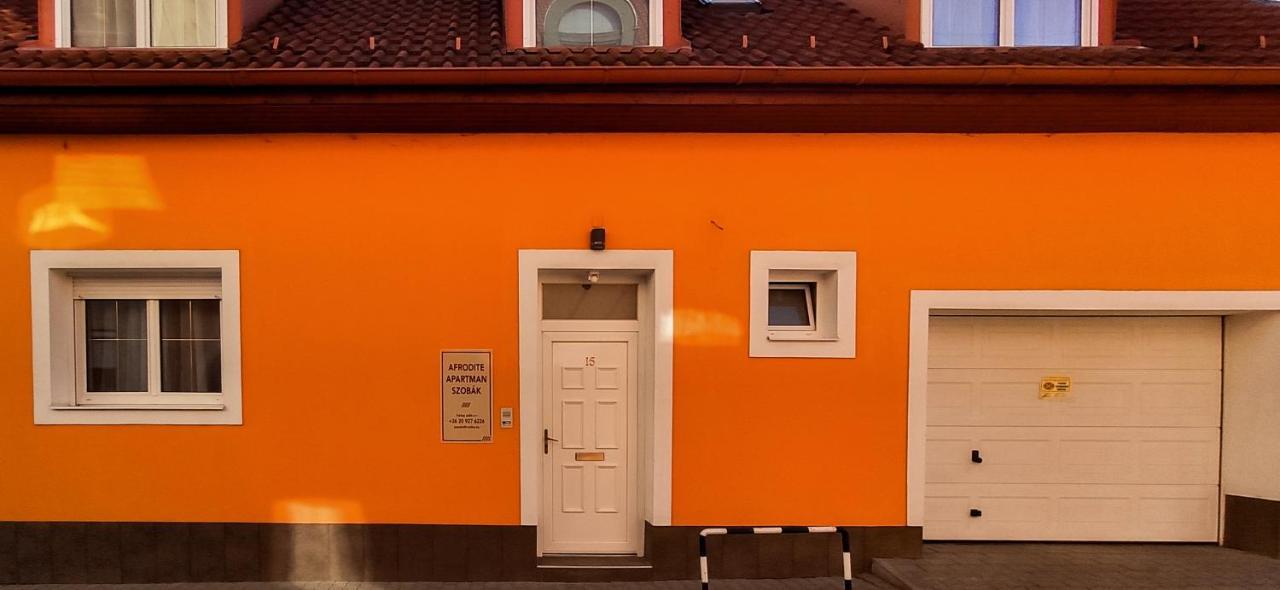 Afrodite Apartmanhaz Eger Bagian luar foto